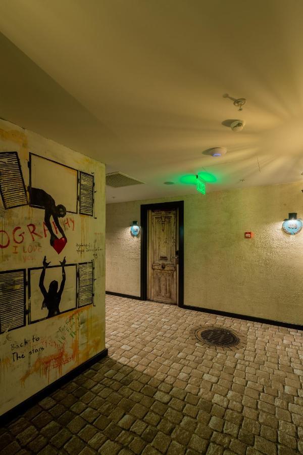 Biography Design Tbilisi Hotel Bagian luar foto