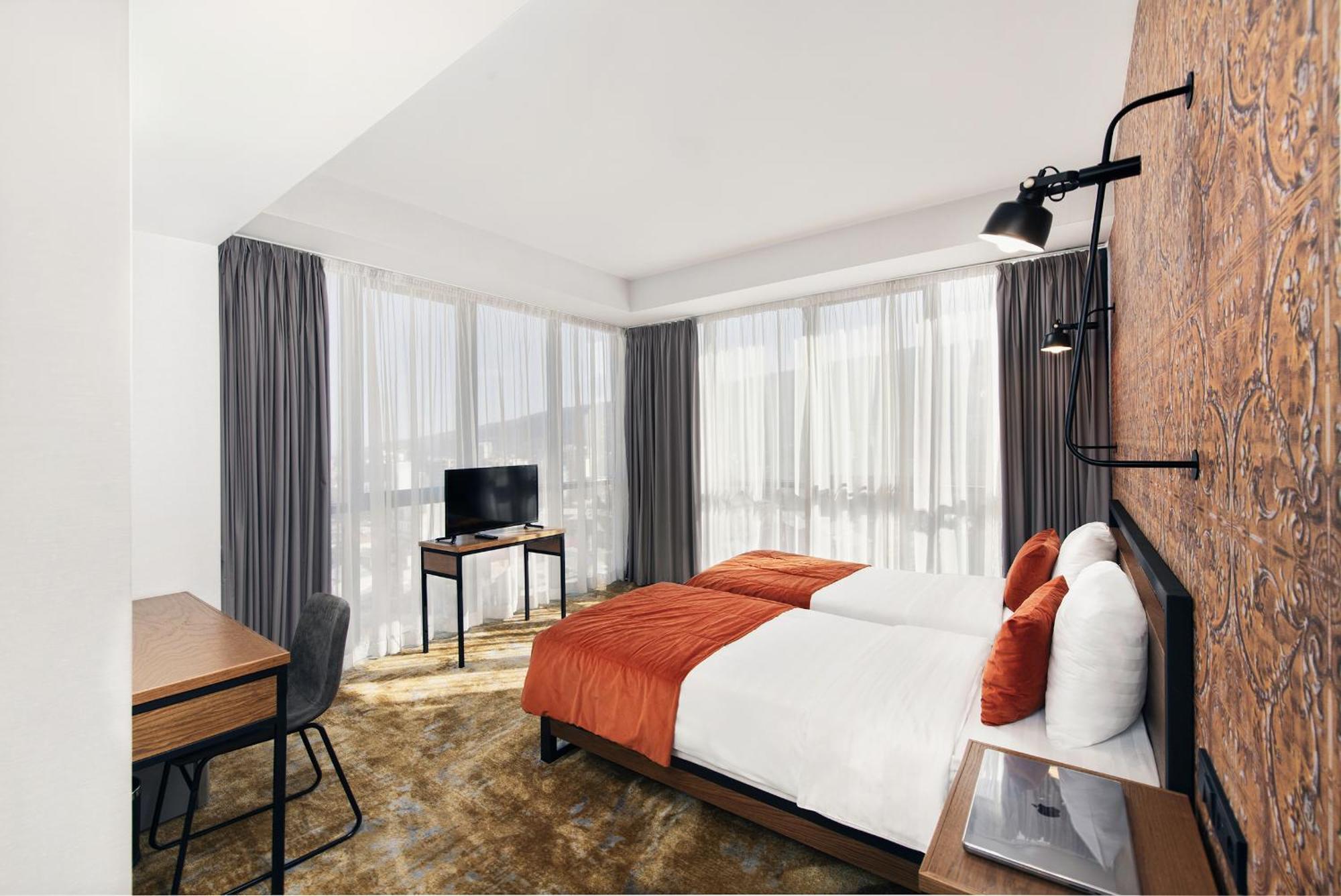 Biography Design Tbilisi Hotel Bagian luar foto