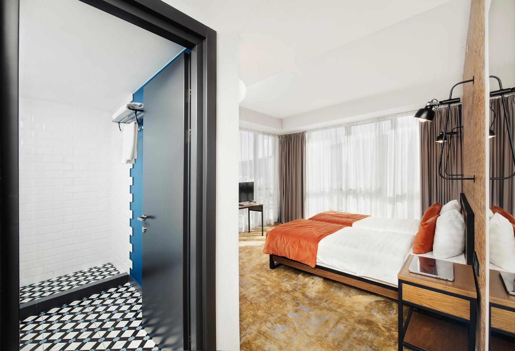 Biography Design Tbilisi Hotel Bagian luar foto